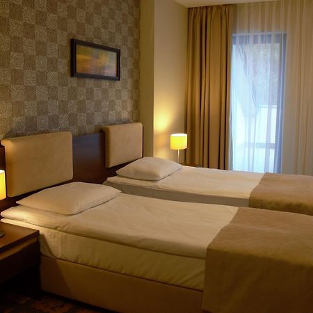 Hotel Via Baltica Łomża Kültér fotó